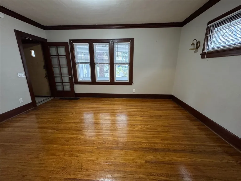 538 Hollenbeck Street, Rochester, New York 14621, Rochester, New York 14621, 4 Bedrooms Bedrooms, ,2 BathroomsBathrooms,Residential,Closed,538 Hollenbeck Street, Rochester, New York 14621,R1606223