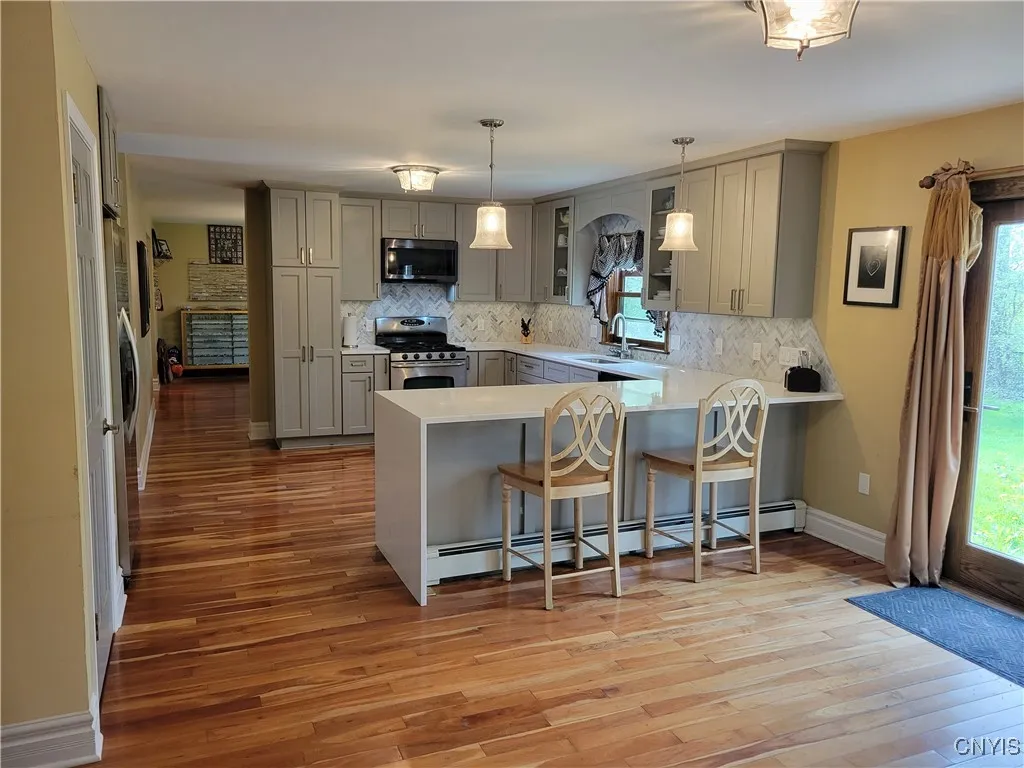 eat in Kitchen