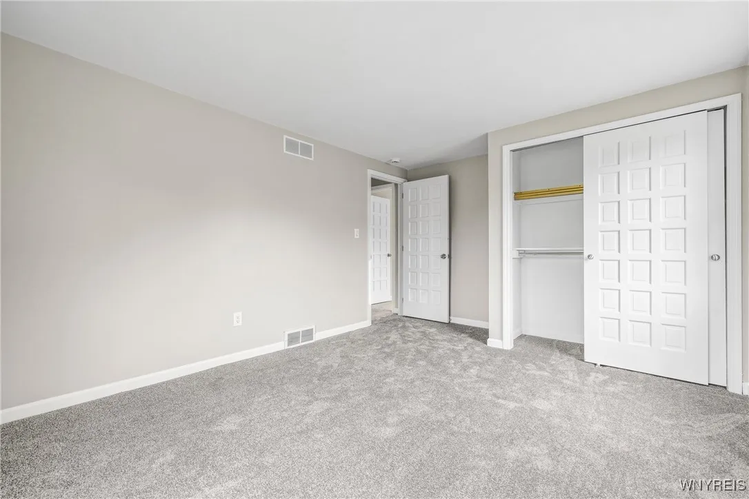 196 Montbleu Drive, Amherst, New York 14068, Amherst, New York 14068, 4 Bedrooms Bedrooms, 10 Rooms Rooms,2 BathroomsBathrooms,Residential,Closed,196 Montbleu Drive, Amherst, New York 14068,B1606022