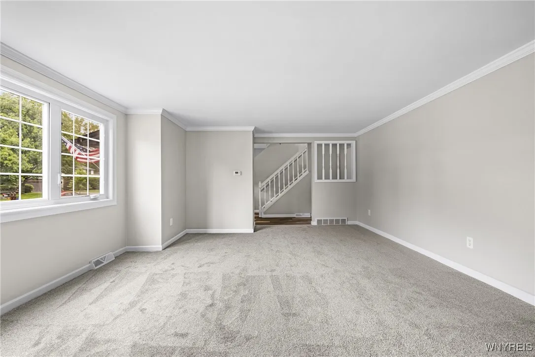 196 Montbleu Drive, Amherst, New York 14068, Amherst, New York 14068, 4 Bedrooms Bedrooms, 10 Rooms Rooms,2 BathroomsBathrooms,Residential,Closed,196 Montbleu Drive, Amherst, New York 14068,B1606022