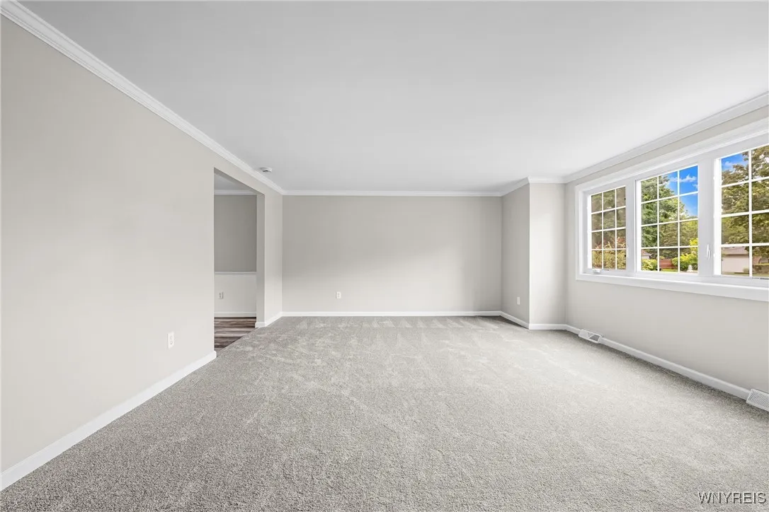 196 Montbleu Drive, Amherst, New York 14068, Amherst, New York 14068, 4 Bedrooms Bedrooms, 10 Rooms Rooms,2 BathroomsBathrooms,Residential,Closed,196 Montbleu Drive, Amherst, New York 14068,B1606022