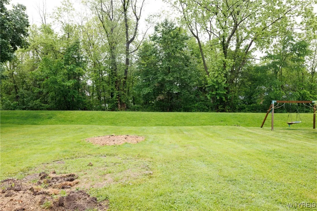 196 Montbleu Drive, Amherst, New York 14068, Amherst, New York 14068, 4 Bedrooms Bedrooms, 10 Rooms Rooms,2 BathroomsBathrooms,Residential,Closed,196 Montbleu Drive, Amherst, New York 14068,B1606022