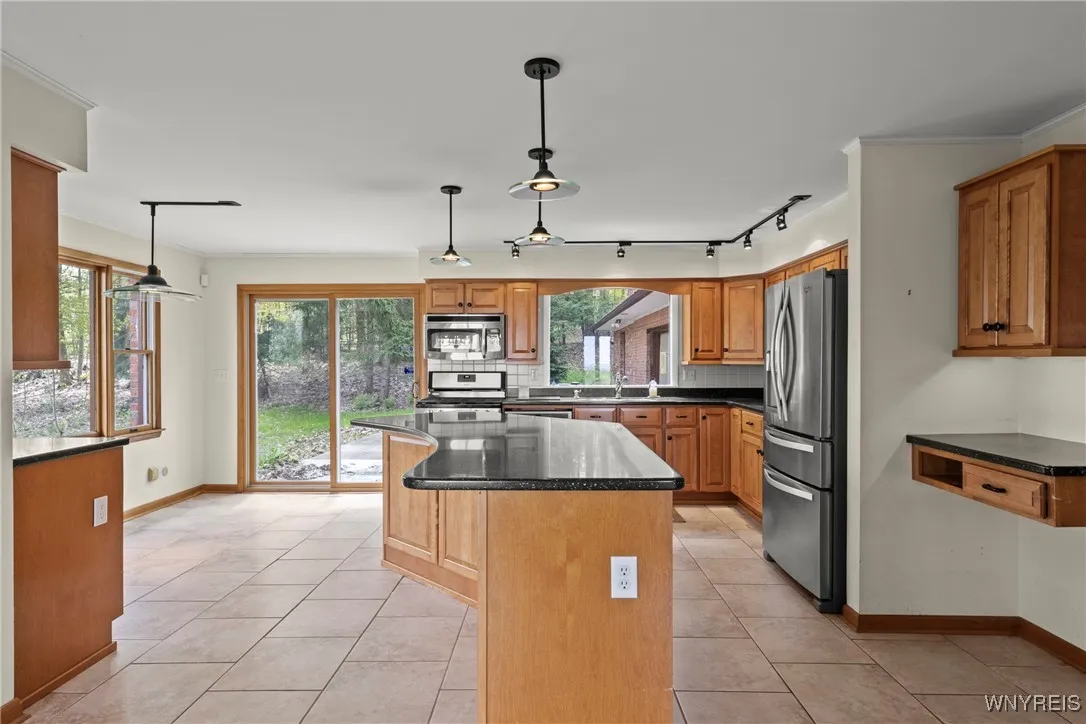 6401 Boston Ridge Road, Orchard Park, New York 141, Orchard Park, New York 14127, 3 Bedrooms Bedrooms, 8 Rooms Rooms,2 BathroomsBathrooms,Residential,Closed,6401 Boston Ridge Road, Orchard Park, New York 141,B1606265