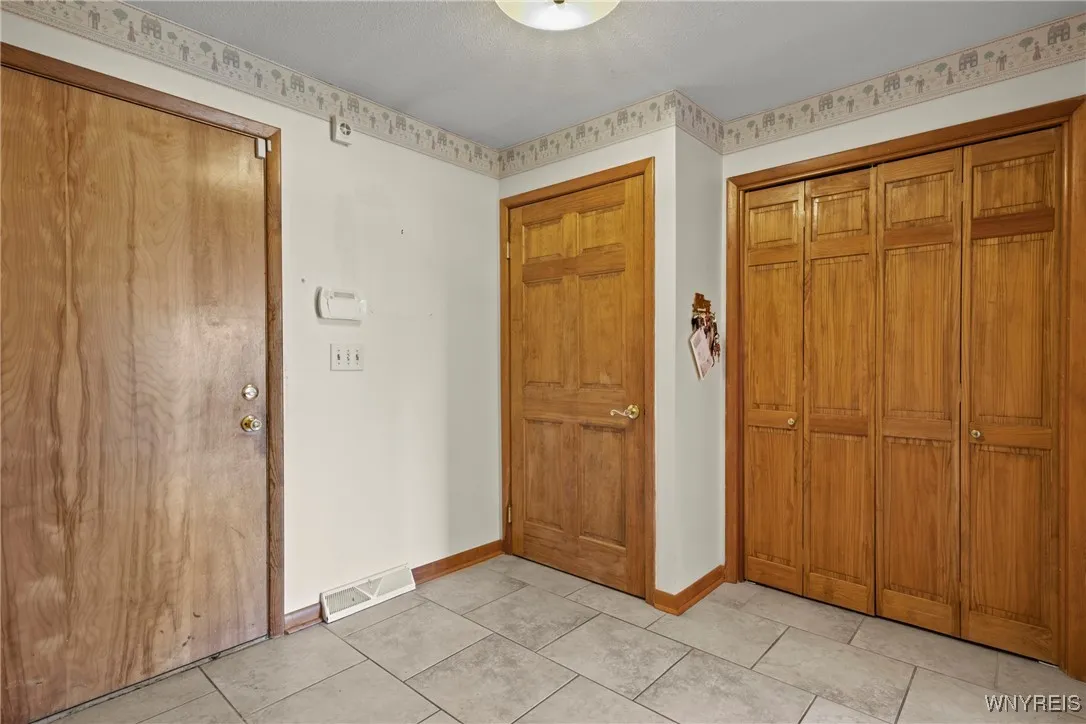 6401 Boston Ridge Road, Orchard Park, New York 141, Orchard Park, New York 14127, 3 Bedrooms Bedrooms, 8 Rooms Rooms,2 BathroomsBathrooms,Residential,Closed,6401 Boston Ridge Road, Orchard Park, New York 141,B1606265