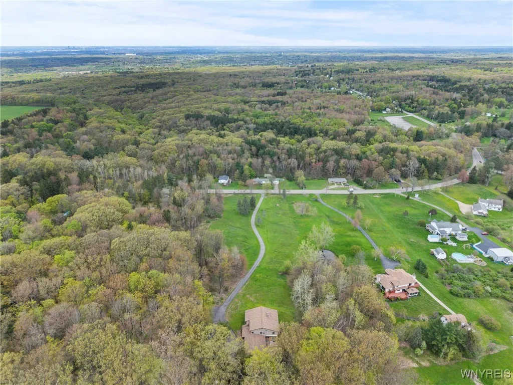 6401 Boston Ridge Road, Orchard Park, New York 141, Orchard Park, New York 14127, 3 Bedrooms Bedrooms, 8 Rooms Rooms,2 BathroomsBathrooms,Residential,Closed,6401 Boston Ridge Road, Orchard Park, New York 141,B1606265