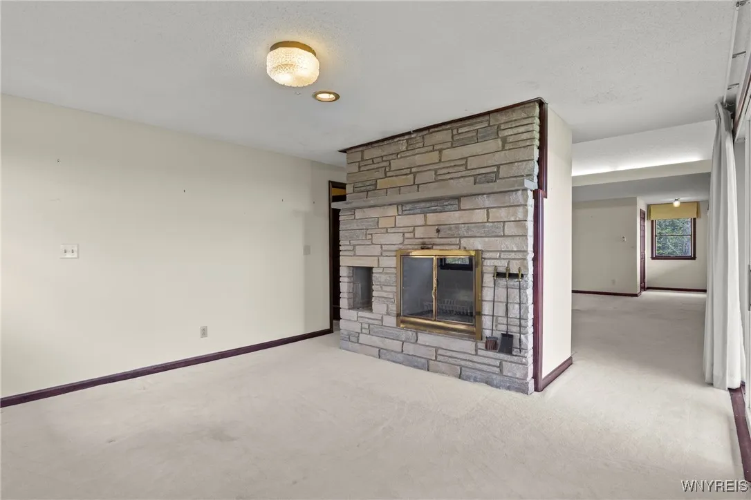 6401 Boston Ridge Road, Orchard Park, New York 141, Orchard Park, New York 14127, 3 Bedrooms Bedrooms, 8 Rooms Rooms,2 BathroomsBathrooms,Residential,Closed,6401 Boston Ridge Road, Orchard Park, New York 141,B1606265
