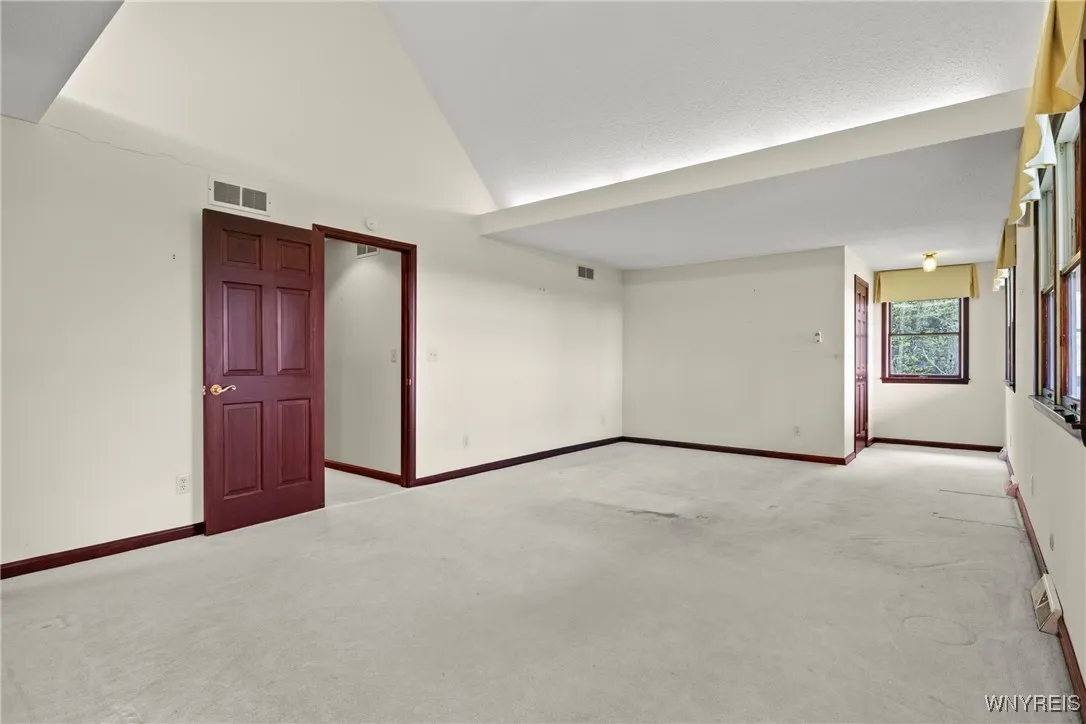6401 Boston Ridge Road, Orchard Park, New York 141, Orchard Park, New York 14127, 3 Bedrooms Bedrooms, 8 Rooms Rooms,2 BathroomsBathrooms,Residential,Closed,6401 Boston Ridge Road, Orchard Park, New York 141,B1606265