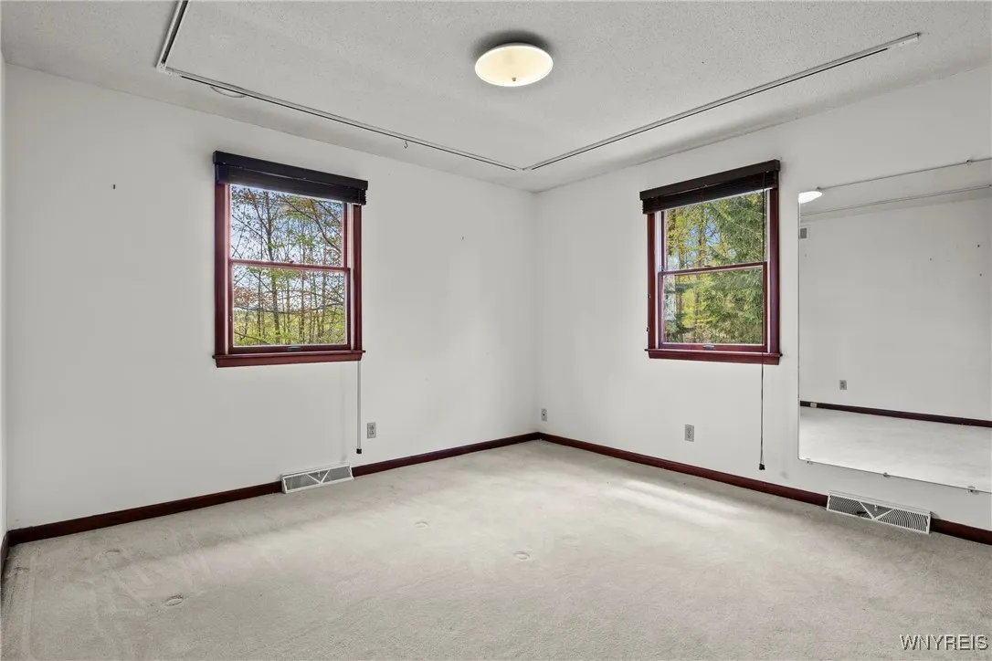 6401 Boston Ridge Road, Orchard Park, New York 141, Orchard Park, New York 14127, 3 Bedrooms Bedrooms, 8 Rooms Rooms,2 BathroomsBathrooms,Residential,Closed,6401 Boston Ridge Road, Orchard Park, New York 141,B1606265