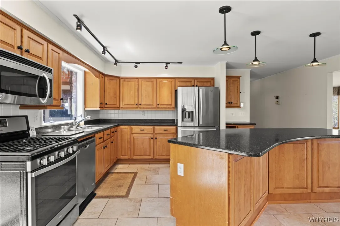 6401 Boston Ridge Road, Orchard Park, New York 141, Orchard Park, New York 14127, 3 Bedrooms Bedrooms, 8 Rooms Rooms,2 BathroomsBathrooms,Residential,Closed,6401 Boston Ridge Road, Orchard Park, New York 141,B1606265