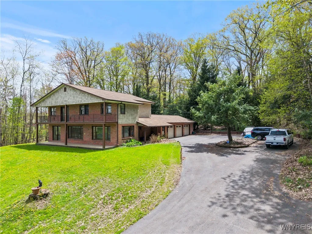 6401 Boston Ridge Road, Orchard Park, New York 141, Orchard Park, New York 14127, 3 Bedrooms Bedrooms, 8 Rooms Rooms,2 BathroomsBathrooms,Residential,Closed,6401 Boston Ridge Road, Orchard Park, New York 141,B1606265