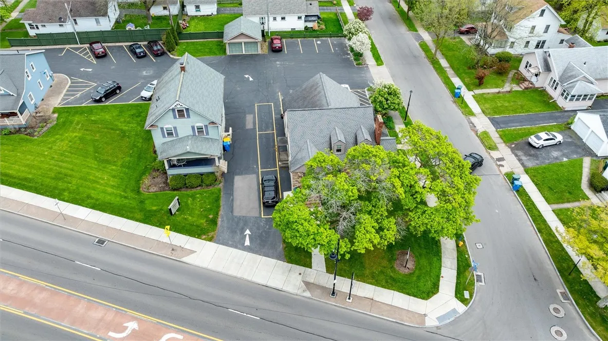 1722 Mount Hope Avenue, Rochester, New York 14620, Rochester, New York 14620, ,Commercial Lease,Closed,1722 Mount Hope Avenue, Rochester, New York 14620,0,R1606148