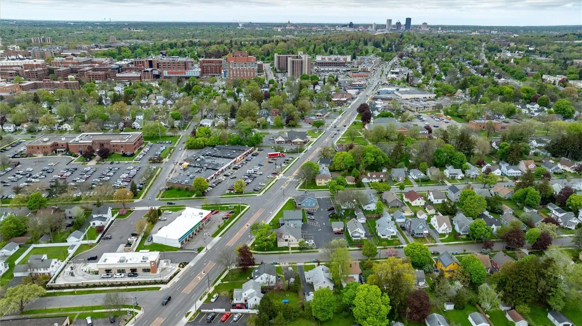1722 Mount Hope Avenue, Rochester, New York 14620, Rochester, New York 14620, ,Commercial Lease,Closed,1722 Mount Hope Avenue, Rochester, New York 14620,0,R1606148