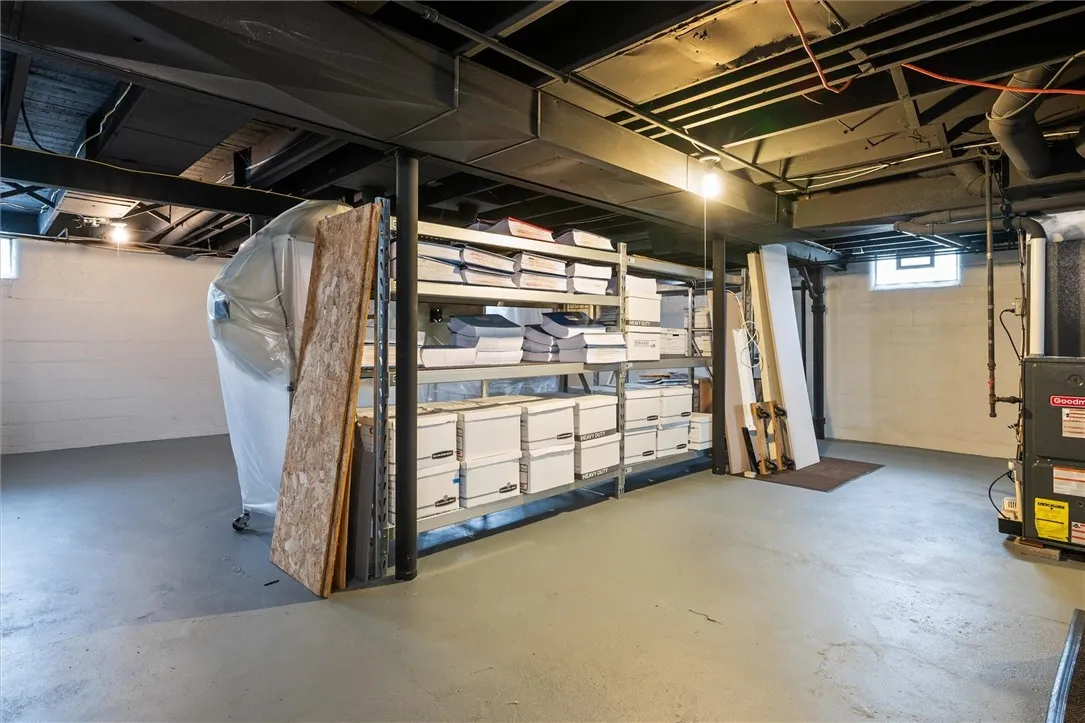 1722 Mount Hope Avenue, Rochester, New York 14620, Rochester, New York 14620, ,Commercial Lease,Closed,1722 Mount Hope Avenue, Rochester, New York 14620,0,R1606148
