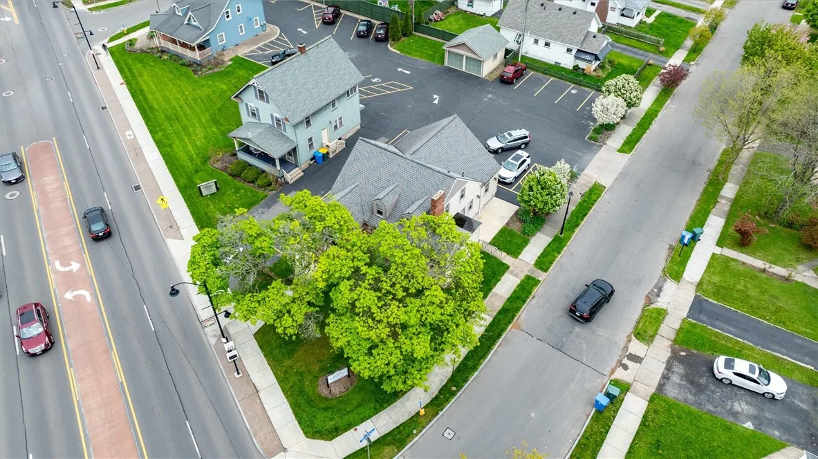 1722 Mount Hope Avenue, Rochester, New York 14620, Rochester, New York 14620, ,Commercial Lease,Closed,1722 Mount Hope Avenue, Rochester, New York 14620,0,R1606148