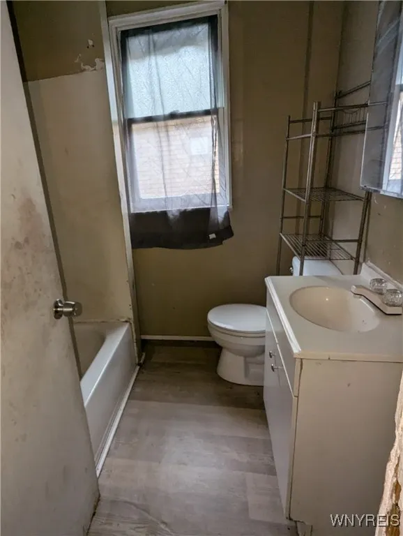 1706 Niagara Street, Niagara Falls, New York 14303, Niagara Falls, New York 14303, 5 Bedrooms Bedrooms, 8 Rooms Rooms,1 BathroomBathrooms,Residential,For Sale,1706 Niagara Street, Niagara Falls, New York 14303,0,B1606422