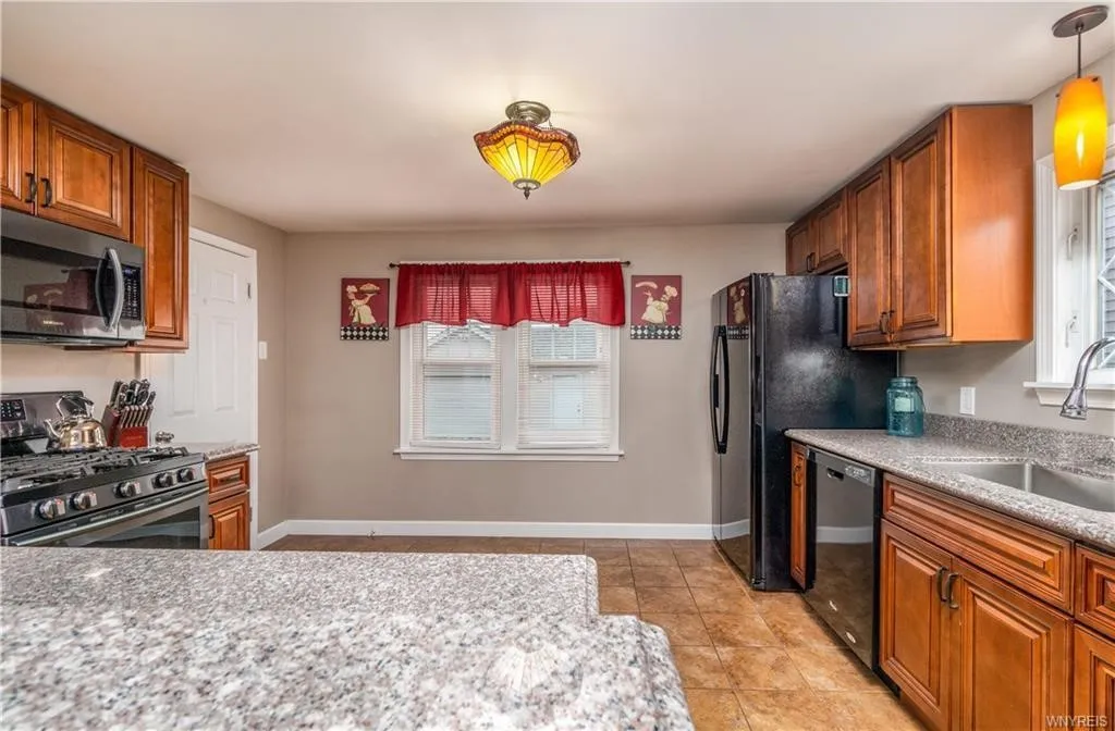 65 Turner Avenue, Buffalo, New York 14220, Buffalo, New York 14220, 2 Bedrooms Bedrooms, 5 Rooms Rooms,1 BathroomBathrooms,Residential,Closed,65 Turner Avenue, Buffalo, New York 14220,0,R1606452