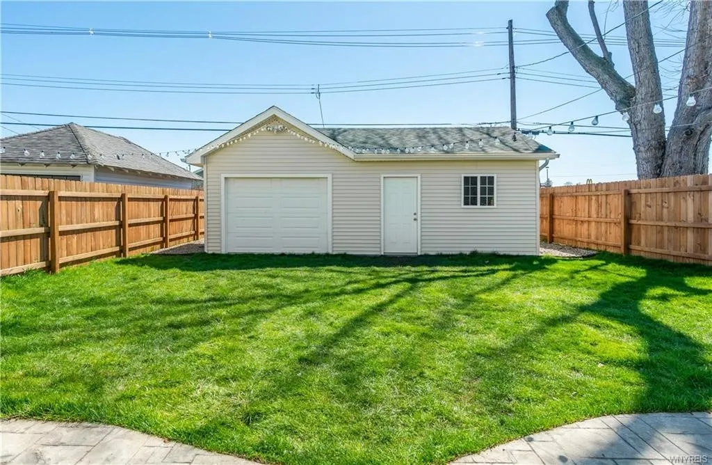 65 Turner Avenue, Buffalo, New York 14220, Buffalo, New York 14220, 2 Bedrooms Bedrooms, 5 Rooms Rooms,1 BathroomBathrooms,Residential,Closed,65 Turner Avenue, Buffalo, New York 14220,0,R1606452
