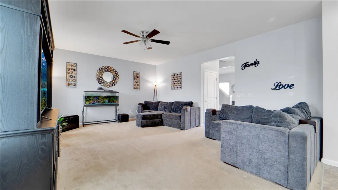 220 Elmcrest Rise, Henrietta, New York 14586, Henrietta, New York 14586, 4 Bedrooms Bedrooms, 12 Rooms Rooms,3 BathroomsBathrooms,Residential,Closed,220 Elmcrest Rise, Henrietta, New York 14586,0,R1606456