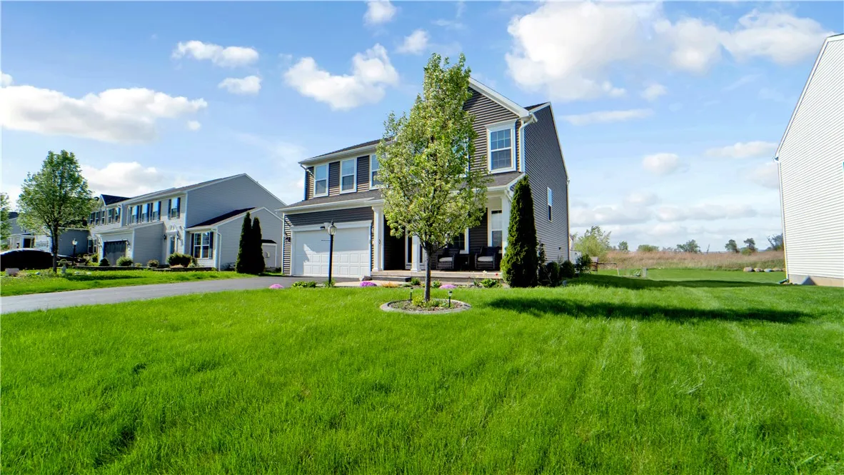 220 Elmcrest Rise, Henrietta, New York 14586, Henrietta, New York 14586, 4 Bedrooms Bedrooms, 12 Rooms Rooms,3 BathroomsBathrooms,Residential,Closed,220 Elmcrest Rise, Henrietta, New York 14586,0,R1606456