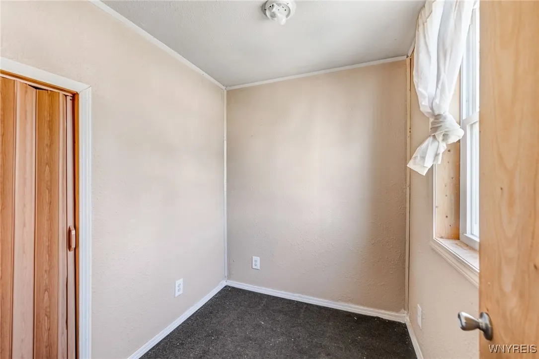 373 Fulton Street, Buffalo, New York 14210, Buffalo, New York 14210, 4 Bedrooms Bedrooms, ,2 BathroomsBathrooms,Residential,Closed,373 Fulton Street, Buffalo, New York 14210,0,B1606478