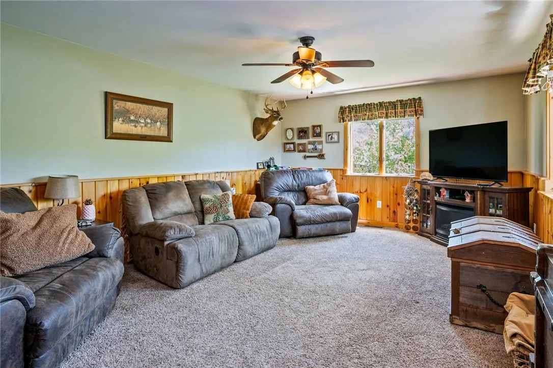 637 Hahnel Road, Varick, New York 14541, Varick, New York 14541, 3 Bedrooms Bedrooms, 11 Rooms Rooms,2 BathroomsBathrooms,Residential,For Sale,637 Hahnel Road, Varick, New York 14541,R1604346
