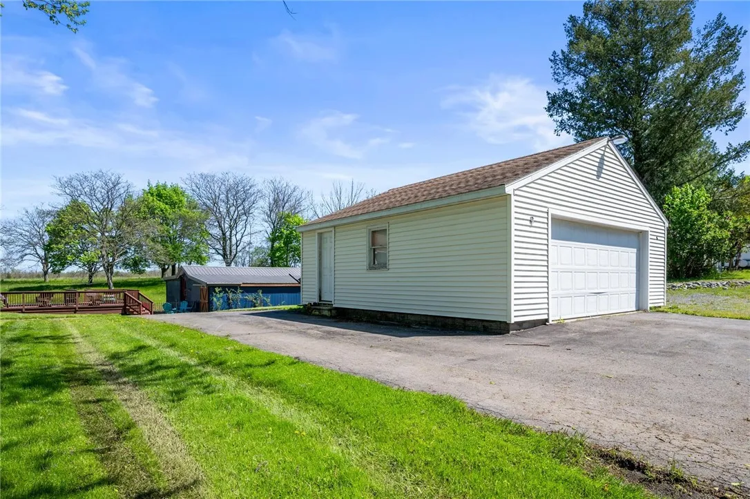637 Hahnel Road, Varick, New York 14541, Varick, New York 14541, 3 Bedrooms Bedrooms, 11 Rooms Rooms,2 BathroomsBathrooms,Residential,For Sale,637 Hahnel Road, Varick, New York 14541,R1604346