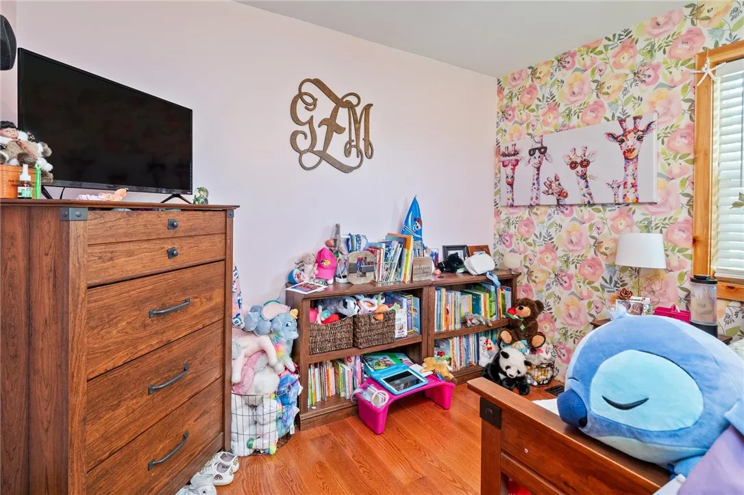 637 Hahnel Road, Varick, New York 14541, Varick, New York 14541, 3 Bedrooms Bedrooms, 11 Rooms Rooms,2 BathroomsBathrooms,Residential,For Sale,637 Hahnel Road, Varick, New York 14541,R1604346