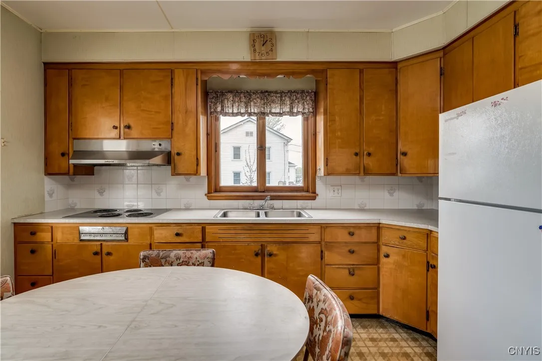 9898 State Route 812, Croghan, New York 13327, Croghan, New York 13327, 3 Bedrooms Bedrooms, 7 Rooms Rooms,1 BathroomBathrooms,Residential,Closed,9898 State Route 812, Croghan, New York 13327,0,S1606178