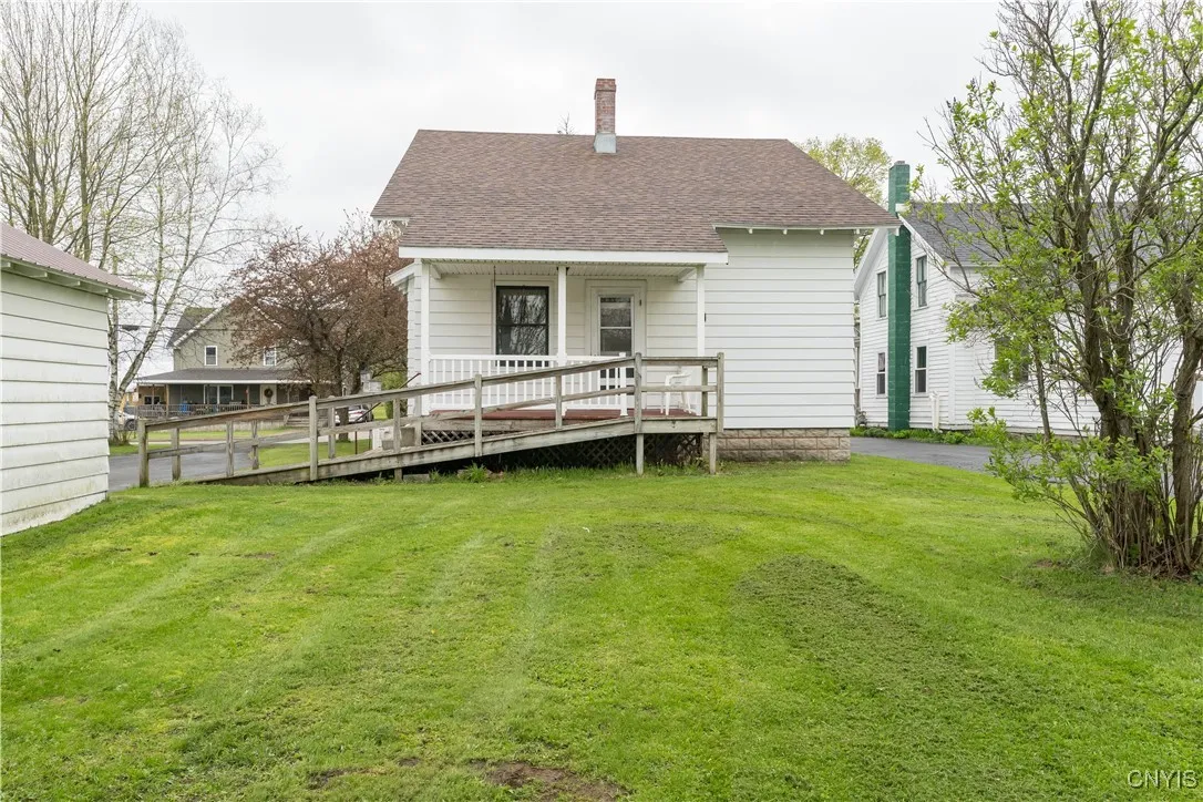 9898 State Route 812, Croghan, New York 13327, Croghan, New York 13327, 3 Bedrooms Bedrooms, 7 Rooms Rooms,1 BathroomBathrooms,Residential,Closed,9898 State Route 812, Croghan, New York 13327,0,S1606178