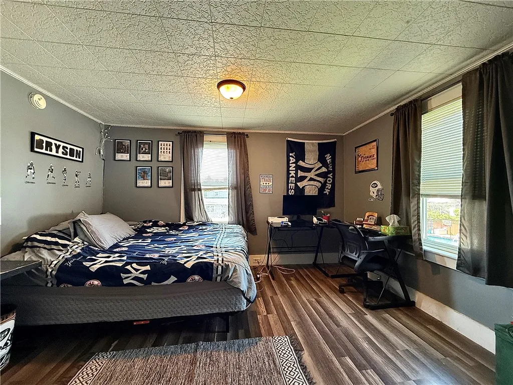 181 Dwight Avenue, Corning-city, New York 14830, Corning City, New York 14830, 4 Bedrooms Bedrooms, 10 Rooms Rooms,2 BathroomsBathrooms,Residential,For Sale,181 Dwight Avenue, Corning-city, New York 14830,0,R1606135