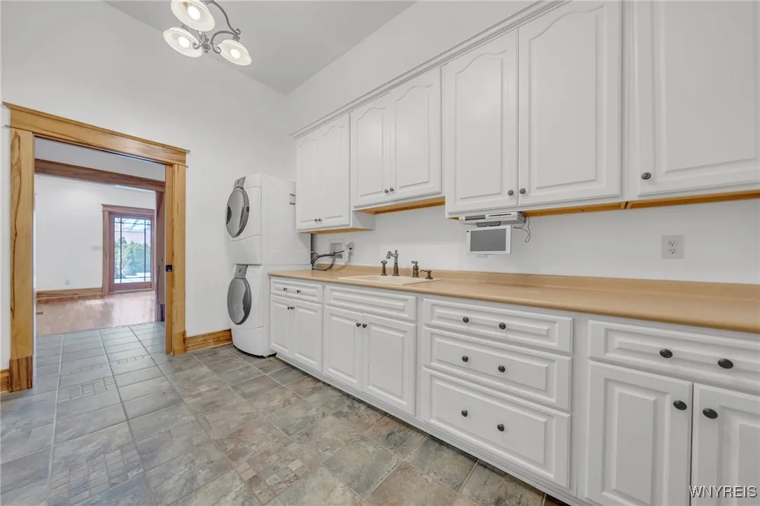 148 Mullen Street, Tonawanda-city, New York 14150, Tonawanda, New York 14150, 5 Bedrooms Bedrooms, 11 Rooms Rooms,4 BathroomsBathrooms,Residential,Closed,148 Mullen Street, Tonawanda-city, New York 14150,0,B1606504