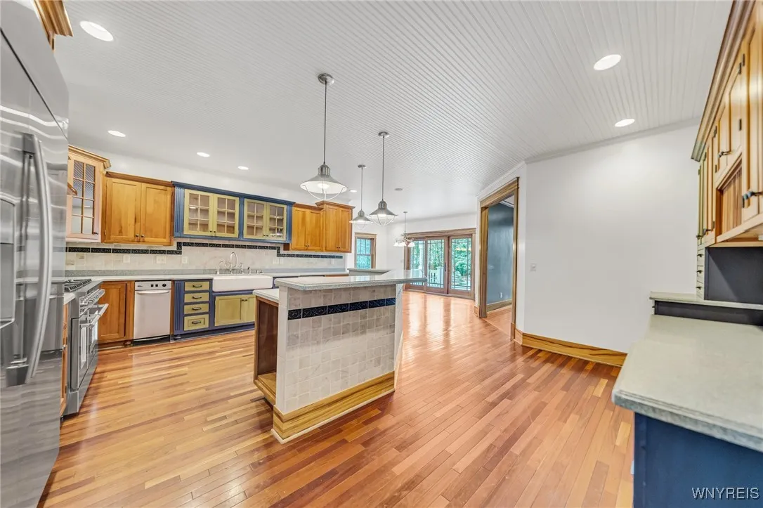 148 Mullen Street, Tonawanda-city, New York 14150, Tonawanda, New York 14150, 5 Bedrooms Bedrooms, 11 Rooms Rooms,4 BathroomsBathrooms,Residential,Closed,148 Mullen Street, Tonawanda-city, New York 14150,0,B1606504