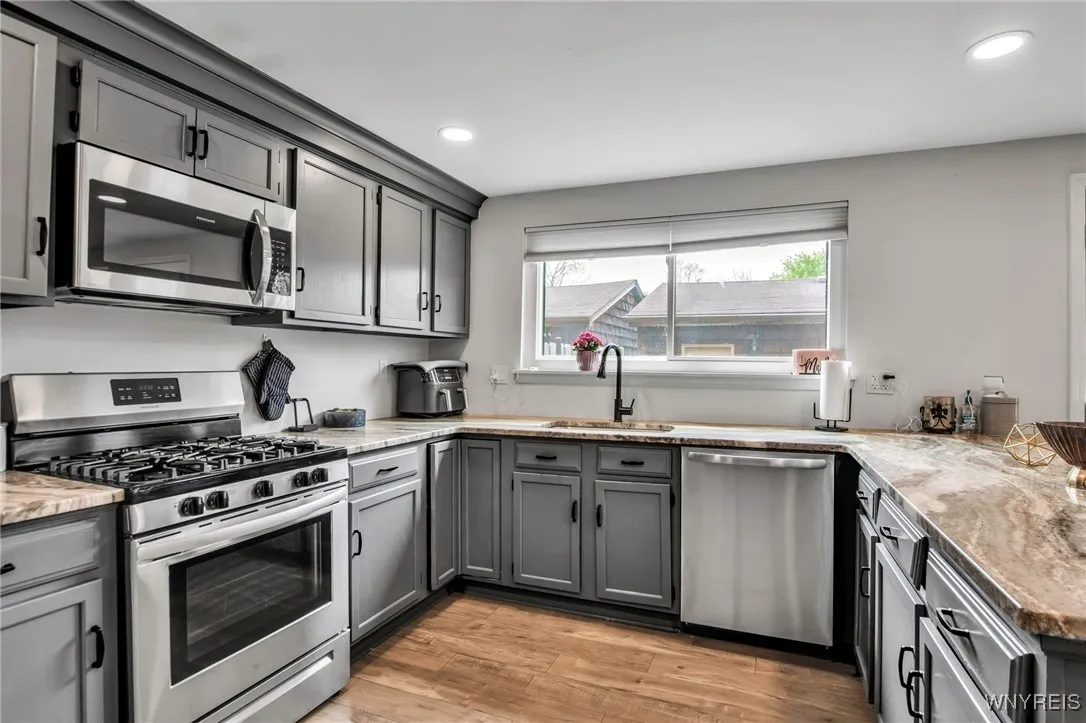 204 Wedgewood Drive, Amherst, New York 14221, Amherst, New York 14221, 2 Bedrooms Bedrooms, 6 Rooms Rooms,2 BathroomsBathrooms,Residential,Closed,204 Wedgewood Drive, Amherst, New York 14221,B1606061