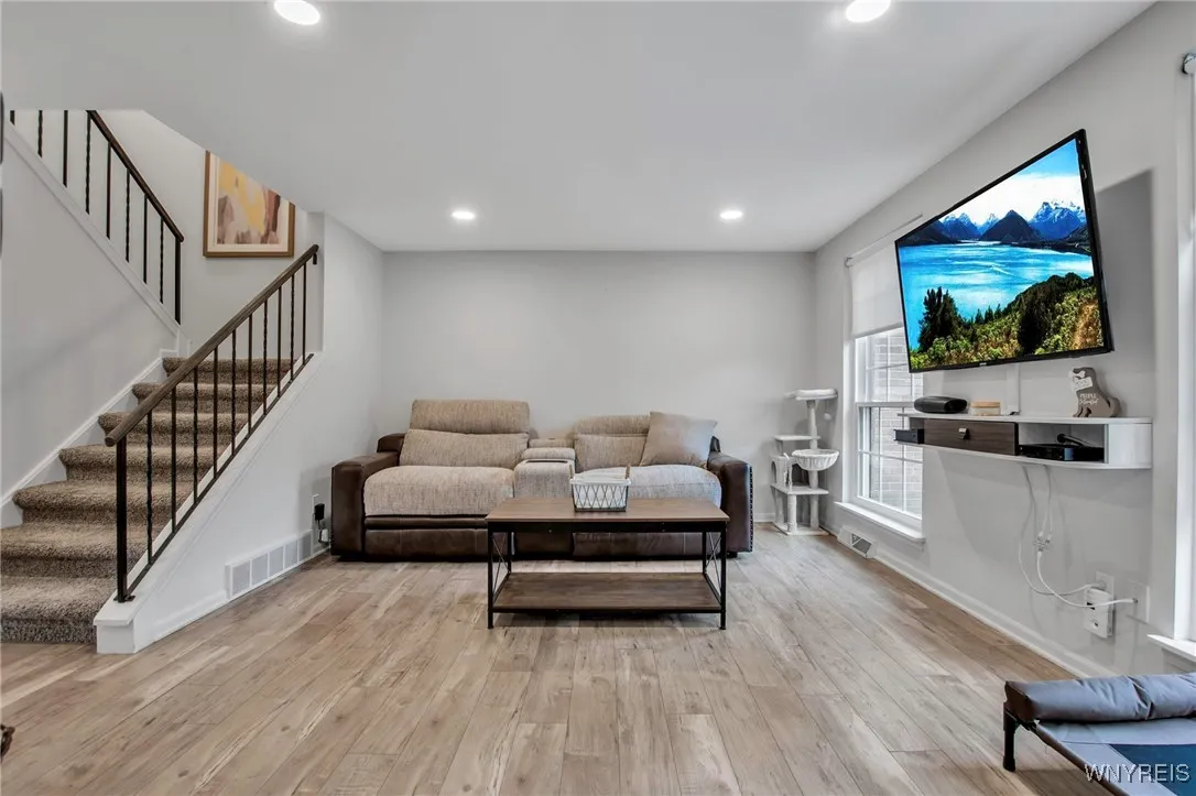 204 Wedgewood Drive, Amherst, New York 14221, Amherst, New York 14221, 2 Bedrooms Bedrooms, 6 Rooms Rooms,2 BathroomsBathrooms,Residential,Closed,204 Wedgewood Drive, Amherst, New York 14221,B1606061