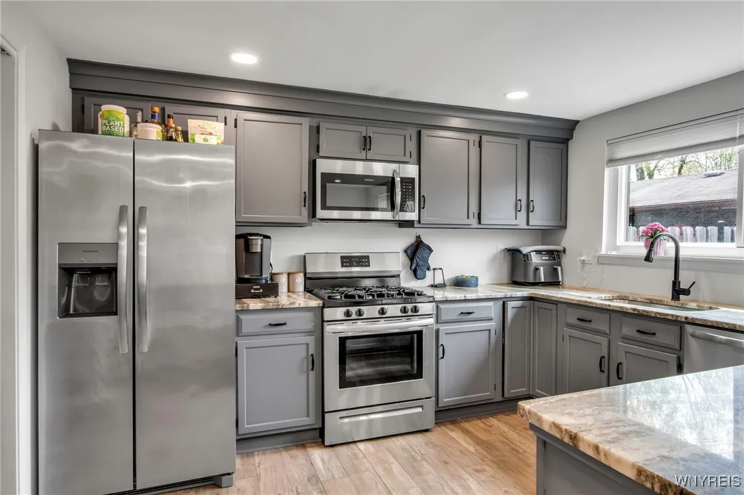 204 Wedgewood Drive, Amherst, New York 14221, Amherst, New York 14221, 2 Bedrooms Bedrooms, 6 Rooms Rooms,2 BathroomsBathrooms,Residential,Closed,204 Wedgewood Drive, Amherst, New York 14221,B1606061