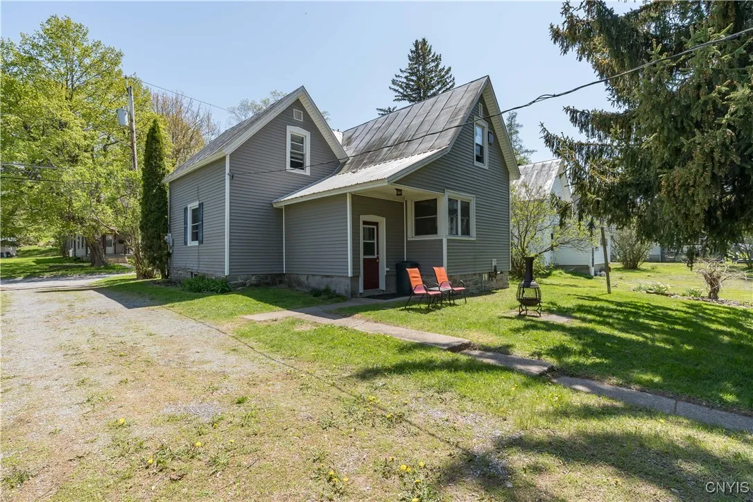 13 High Street, Alexandria, New York 13607, Alexandria, New York 13607, 3 Bedrooms Bedrooms, 6 Rooms Rooms,1 BathroomBathrooms,Residential,Closed,13 High Street, Alexandria, New York 13607,S1606372