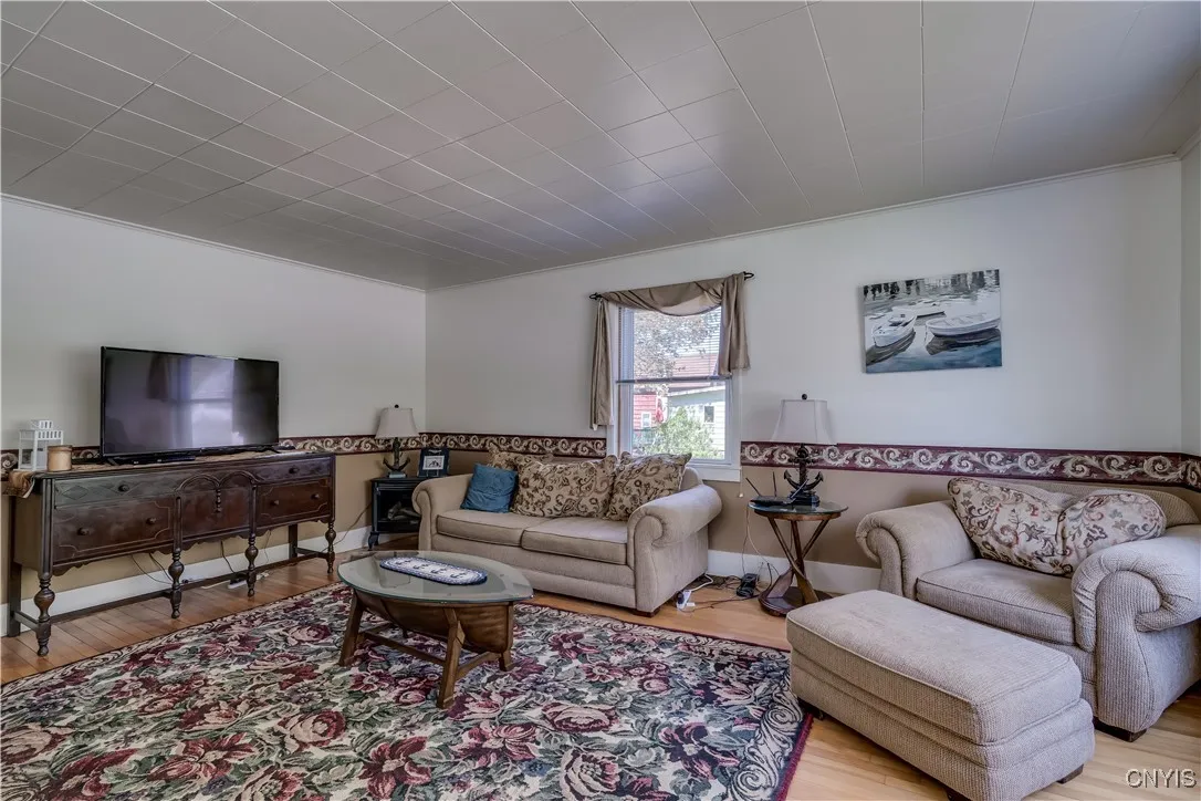 13 High Street, Alexandria, New York 13607, Alexandria, New York 13607, 3 Bedrooms Bedrooms, 6 Rooms Rooms,1 BathroomBathrooms,Residential,Closed,13 High Street, Alexandria, New York 13607,S1606372