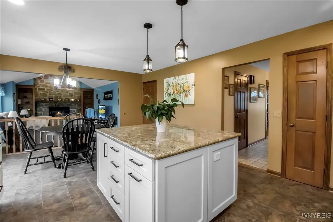 5263 Oakwood Drive, Pendleton, New York 14120, Pendleton, New York 14120, 4 Bedrooms Bedrooms, 11 Rooms Rooms,2 BathroomsBathrooms,Residential,Closed,5263 Oakwood Drive, Pendleton, New York 14120,B1606203