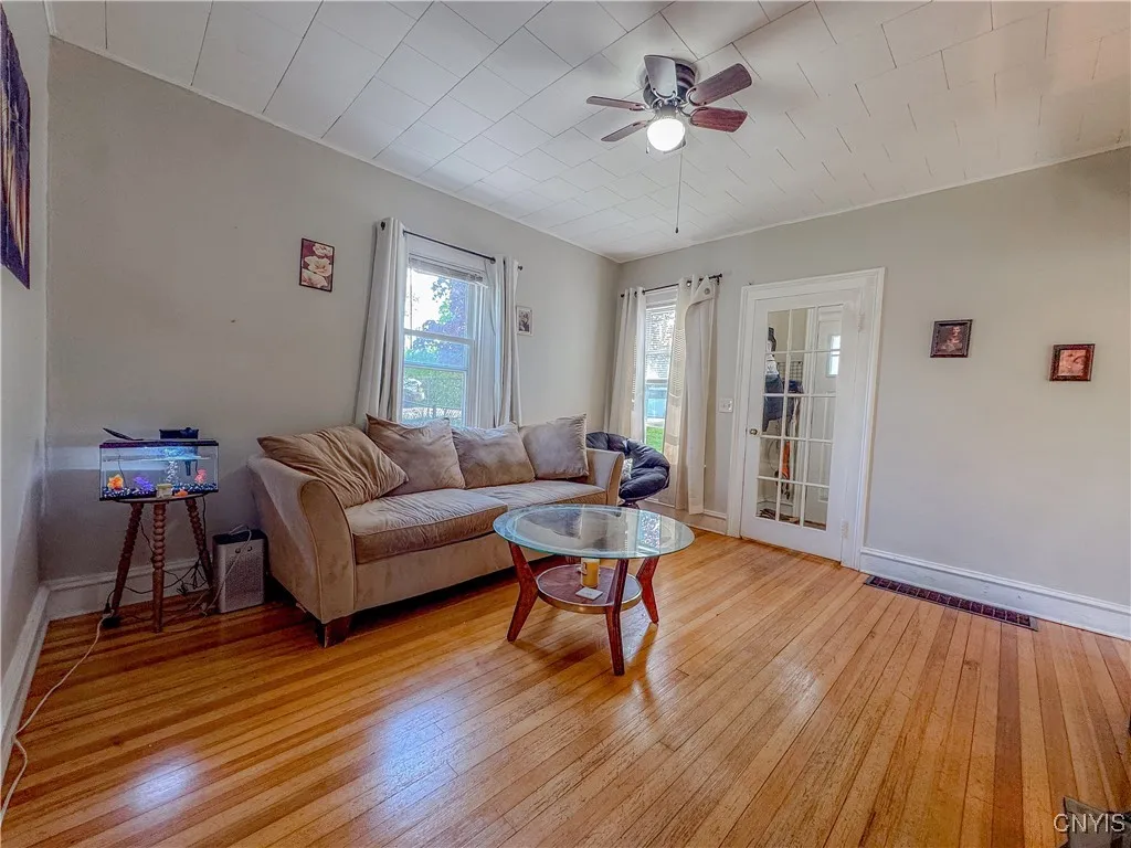 238 State Street, Auburn, New York 13021, Auburn, New York 13021, 3 Bedrooms Bedrooms, 3 Rooms Rooms,1 BathroomBathrooms,Residential,Closed,238 State Street, Auburn, New York 13021,S1606451