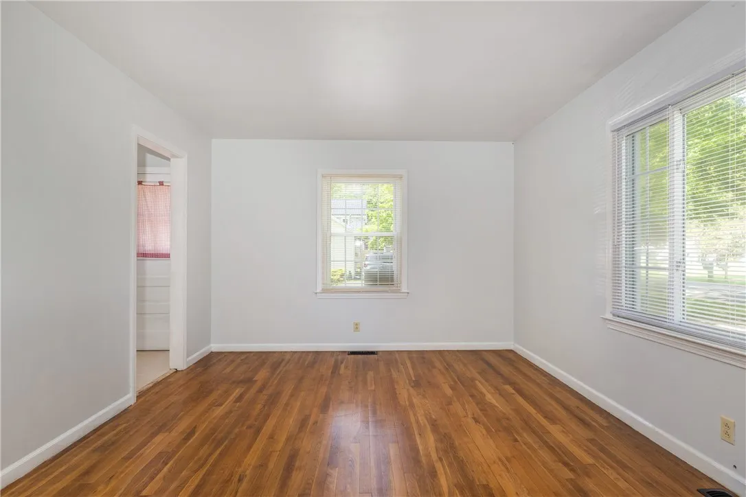71 Dalrymple Avenue, Southport, New York 14871, Southport, New York 14871, 1 Bedroom Bedrooms, 6 Rooms Rooms,1 BathroomBathrooms,Residential,Closed,71 Dalrymple Avenue, Southport, New York 14871,R1606571