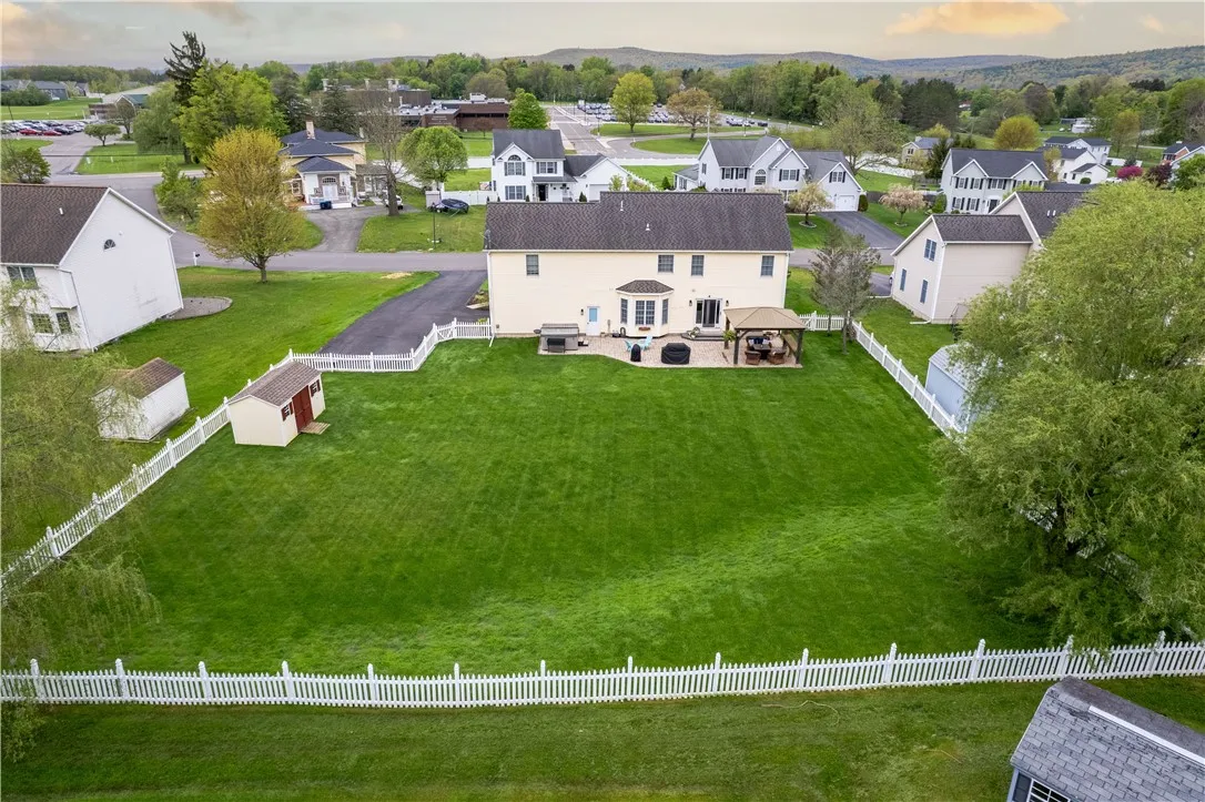 214 Fairfield Drive, Horseheads, New York 14845, Horseheads, New York 14845, 4 Bedrooms Bedrooms, 12 Rooms Rooms,3 BathroomsBathrooms,Residential,Closed,214 Fairfield Drive, Horseheads, New York 14845,0,R1606395