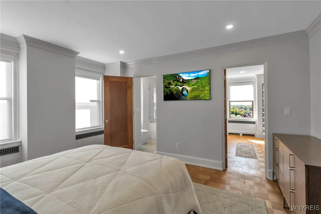 800 West Ferry Street 9d, Buffalo, New York 14222, Buffalo, New York 14222, 2 Bedrooms Bedrooms, 5 Rooms Rooms,2 BathroomsBathrooms,Residential,Closed,800 West Ferry Street 9d, Buffalo, New York 14222,0,B1606442