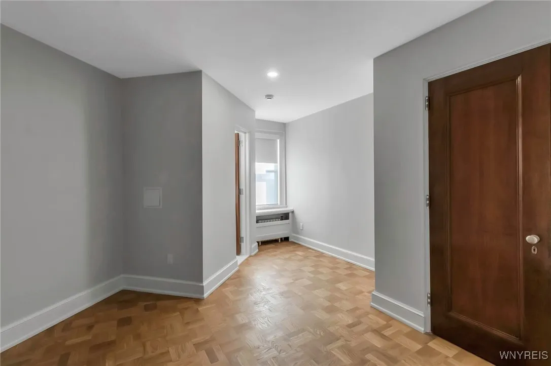 800 West Ferry Street 9d, Buffalo, New York 14222, Buffalo, New York 14222, 2 Bedrooms Bedrooms, 5 Rooms Rooms,2 BathroomsBathrooms,Residential,Closed,800 West Ferry Street 9d, Buffalo, New York 14222,0,B1606442