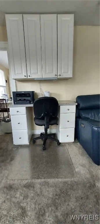 Build-in Desk with upper storage