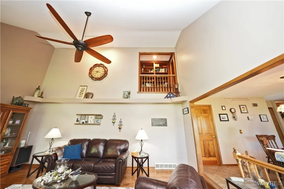 92 Summershade Court, Amherst, New York 14051, Amherst, New York 14051, 4 Bedrooms Bedrooms, 9 Rooms Rooms,2 BathroomsBathrooms,Residential,Closed,92 Summershade Court, Amherst, New York 14051,0,B1606368
