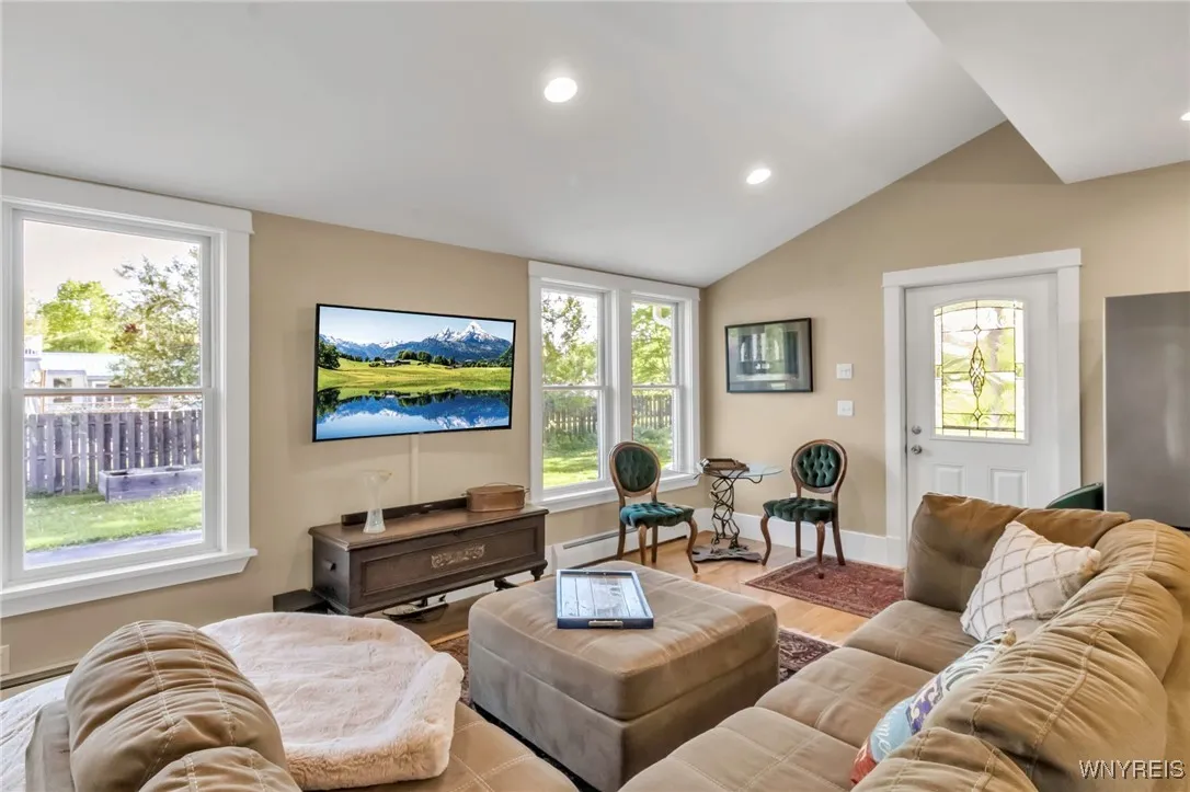 260 South Grove Street, Aurora, New York 14052, Aurora, New York 14052, 4 Bedrooms Bedrooms, 8 Rooms Rooms,2 BathroomsBathrooms,Residential,Closed,260 South Grove Street, Aurora, New York 14052,0,B1606390