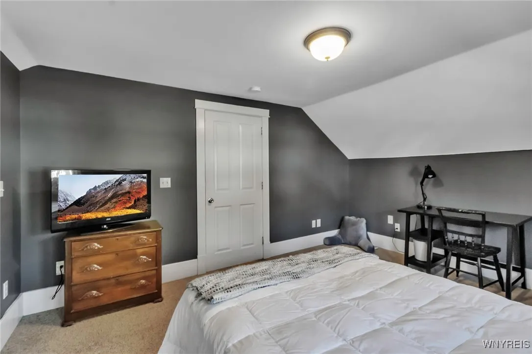 260 South Grove Street, Aurora, New York 14052, Aurora, New York 14052, 4 Bedrooms Bedrooms, 8 Rooms Rooms,2 BathroomsBathrooms,Residential,Closed,260 South Grove Street, Aurora, New York 14052,0,B1606390