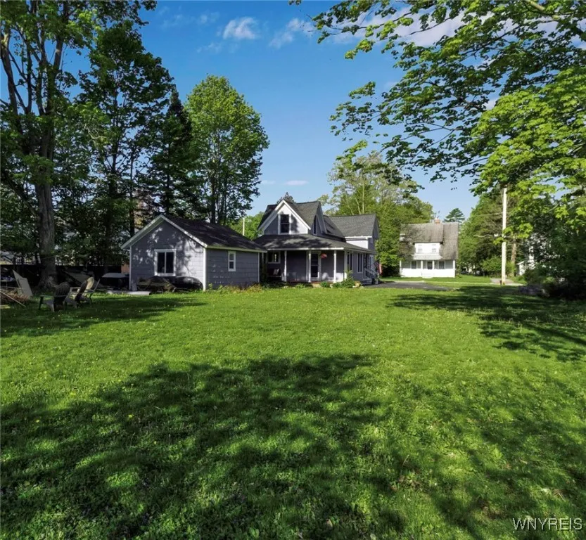 260 South Grove Street, Aurora, New York 14052, Aurora, New York 14052, 4 Bedrooms Bedrooms, 8 Rooms Rooms,2 BathroomsBathrooms,Residential,Closed,260 South Grove Street, Aurora, New York 14052,0,B1606390