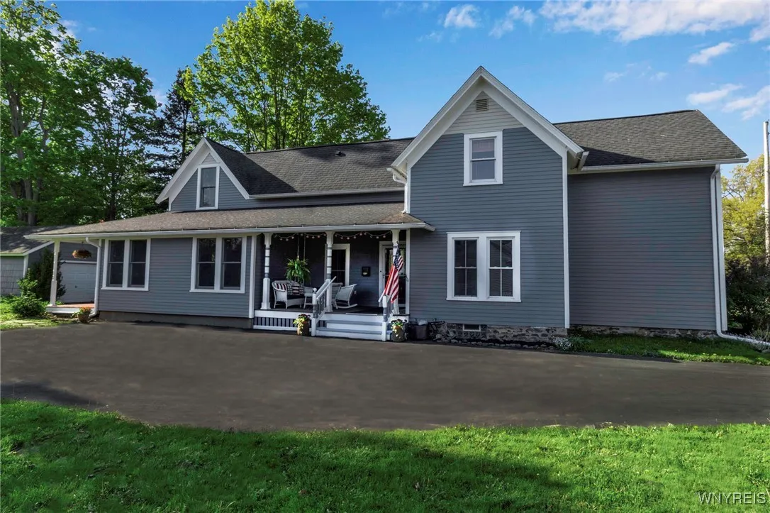 260 South Grove Street, Aurora, New York 14052, Aurora, New York 14052, 4 Bedrooms Bedrooms, 8 Rooms Rooms,2 BathroomsBathrooms,Residential,Closed,260 South Grove Street, Aurora, New York 14052,0,B1606390
