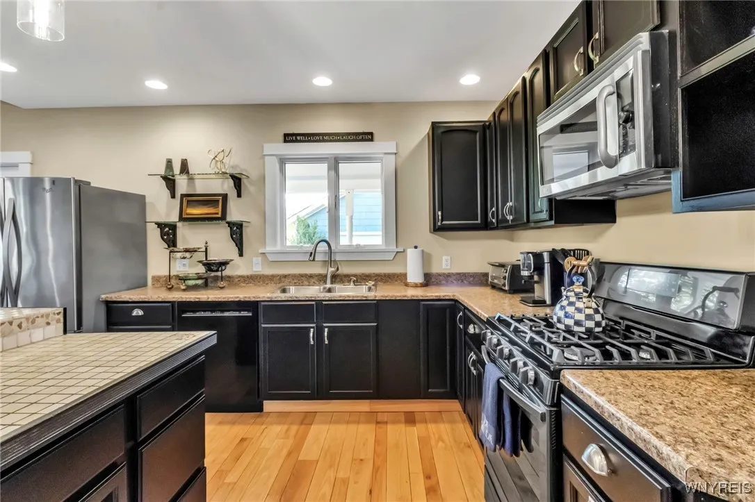 260 South Grove Street, Aurora, New York 14052, Aurora, New York 14052, 4 Bedrooms Bedrooms, 8 Rooms Rooms,2 BathroomsBathrooms,Residential,Closed,260 South Grove Street, Aurora, New York 14052,0,B1606390